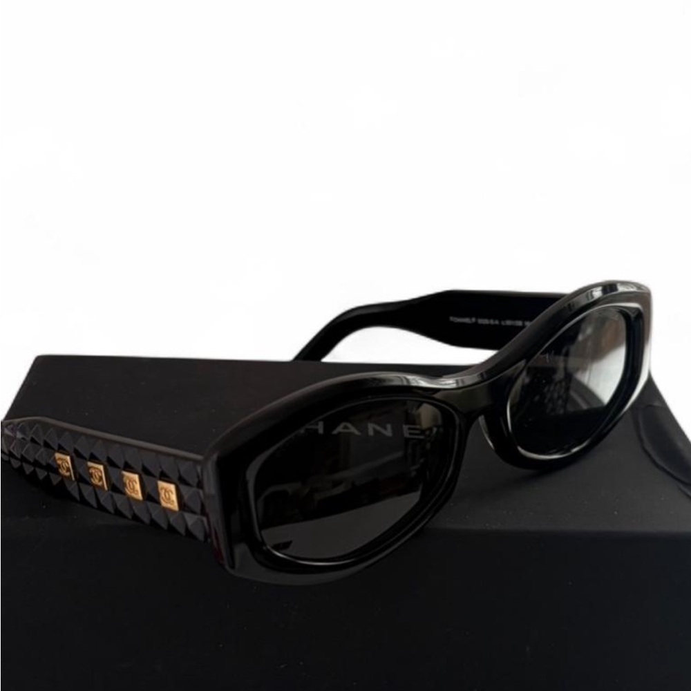 Chanel Black Cat-Eye Sunglasses with Gold Stud Detail - Picture 3 of 7